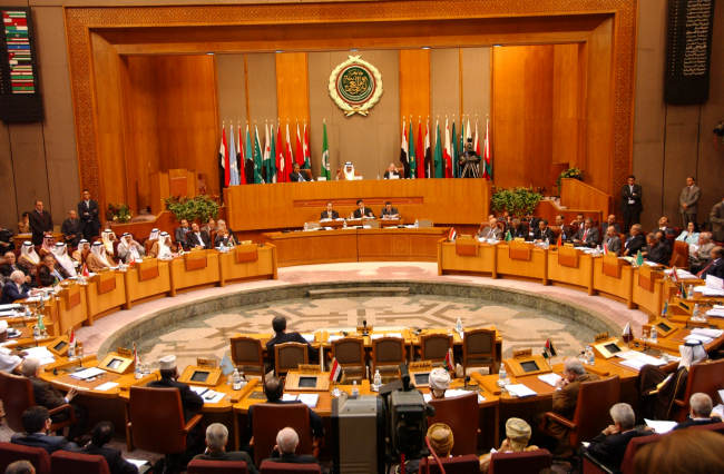 الجامعة العربية: اعتبار الأقصى مكانًا مقدسًا لليهود تطور خطير