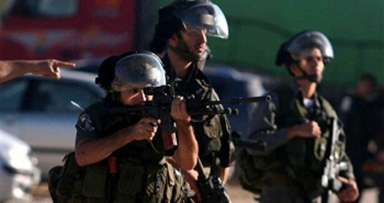 İsrail Güvenlik Güçleri Batı Şeria’ya Baskın Düzenleyerek 8 Filistinliyi Tutukladı