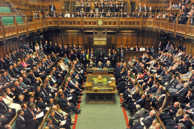 برلمان بريطانيا يبرئ "تونغ" ومركز العودة بقضية "ندوة بلفور"