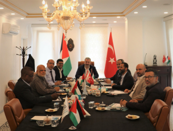 لجنة المتابعة في الرابطة تعقد إجتماعًا لدعم القدس وغزة