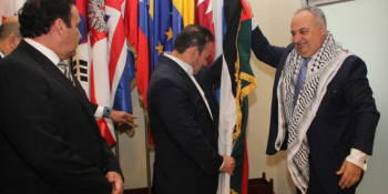 رفع علم فلسطين في البرلمان السلفادوري لأول مرة في تاريخ العلاقة بين البلدين
