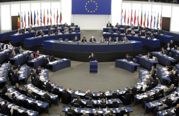 برلمانيون أوروبيون يطالبون بالضغط على إسرائيل لوقف 