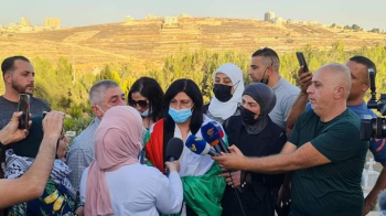 برلمانيون لأجل القدس تهنئ النائب جرار بالإفراج عنها من سجون الاحتلال