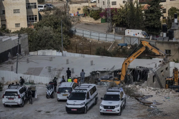 İsrail Makamları, İşgal Altındaki Doğu Kudüs’te Filistinlilere Ait Bir Evi Daha Yıktı