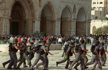 محكمة الاحتلال تسمح لليهود بأداء الصلوات في الأقصى
