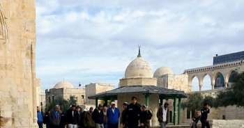 Des dizaines de colons prennent d'assaut Al-Aqsa sous la forte protection de la police d'occupation