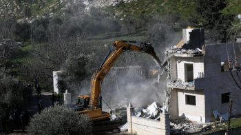 İsrail Makamları, Filistinlilere Ait Bir Evi Yıktı