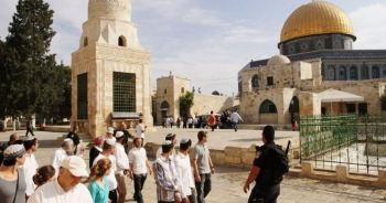 Des dizaines de colons prennent d’assaut Al-Aqsa, sous forte escorte