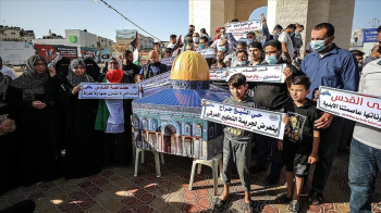 Gazze’de İsrail’in Kudüs’ün Şeyh Cerrah Mahallesi’nde Gerçekleştirdiği İhlaller Protesto Edildi