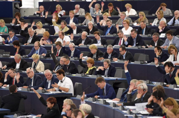 En réaction aux massacres israéliens à Gaza, des député.e.s du Parlement Européen exhortent l’EU à revoir son Accord d’Association avec Israël
