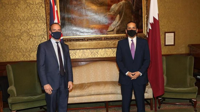 قطر وبريطانيا تدعوان للتوصل لحل عادل للقضية الفلسطينية
