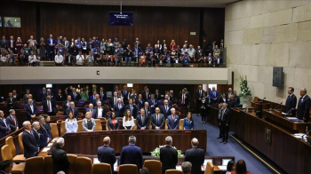 اسرائیلی پارلیمان میں فلسطینی قیدیوں کی شہریت ختم کرنے کا بل منظور