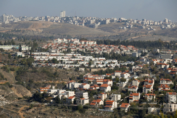 L'Italie appelle les autorités israéliennes à reconsidérer leur décision à construire des unités de colonies en Cisjordanie