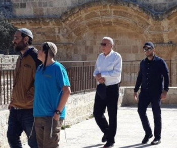 Un ministre israélien prend d’assaut la mosquée al-Aqsa