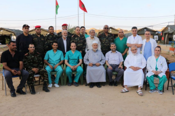 نواب "التغيير والإصلاح" بغزة يزورون المستشفى الميداني المغربي