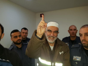 Israel sentences Raed Salah to 3 more months house arrest