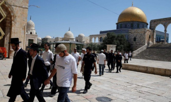 La mosquée Al-Aqsa envahie par des dizaines de colons