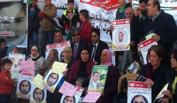 نواب فلسطينيون يضربون عن الطعام تضامنا مع الأسرى