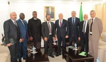 लीग के प्रतिनिधिमंडल ने अल्जीरिया की राजनीतिक पार्टियों के साथ फ़िलिस्तीन मुद्दे पर की चर्चा