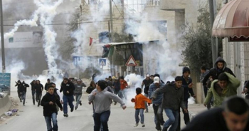 Des dizaines d’enfants palestiniens blessés dans l’attaque d’une école par les forces israéliennes