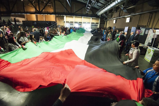 1000 شخصية فلسطينية بأوروبا يوقعون عريضة احتجاج على حصار غزة