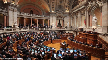 البرلمان البرتغالي يقر مشروع قرار يدين "قانون التسوية"