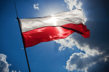 بولندا: هدم المنازل والنقل القسري للسكان ومحاولات تغير الوضع القانوني لبعض المناطق تقوض حل الدولتين