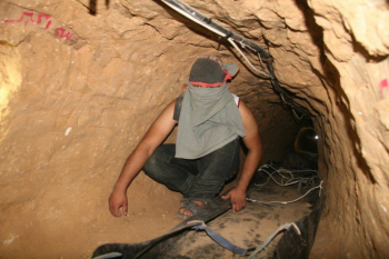 Two Palestinians killed in Gaza-Egypt tunnel