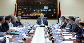 Palestinian ministers cabinet calls for greater solidarity with prisoners
