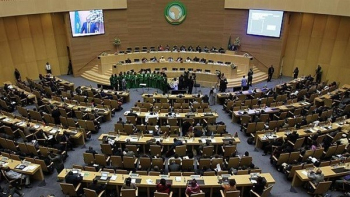 البرلمان الإفريقي يُقر بالاجماع اعتماد فلسطين مراقباً فيه