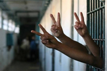 ستة أسرى في سجون الاحتلال يواصلون اضرابهم عن الطعام