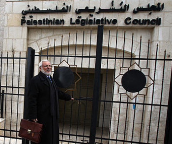Palestinian MPs demand to re-activate the Palestinian Legislative Council
