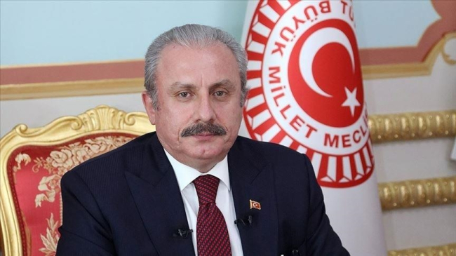 رئيس البرلمان التركي يطالب 