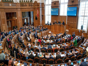ڈنمارک کی پارلیمنٹ میں ریاست فلسطین کو تسلیم کرنے اور قبضے پر پابندیاں عائد کرنے پر بحث