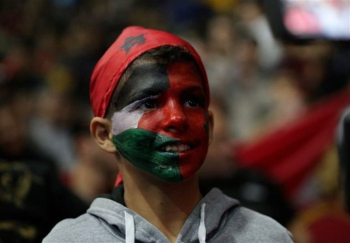 फ़ीफ़ा विश्व कप में मोरक्को की जीत का जश्न मनाने पर फ़िलिस्तीनी युवाओं की गिरफ़्तारी