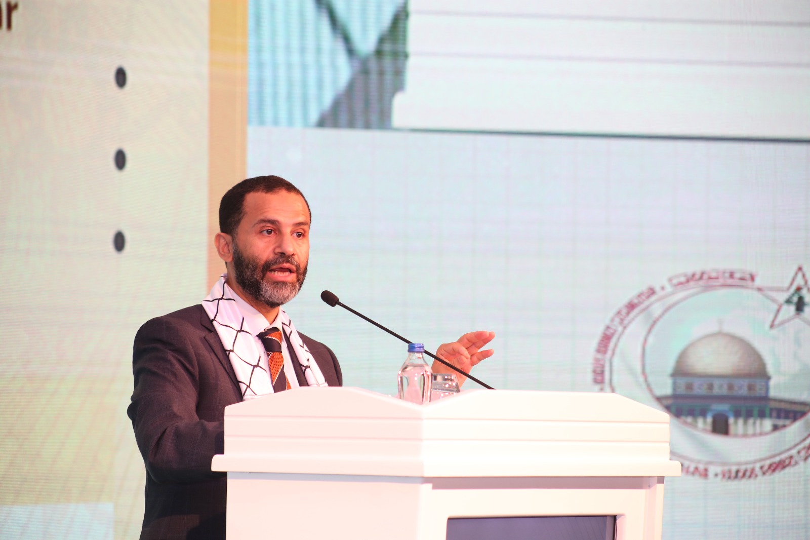 رئيس الرابطة: المواقف الدولية من اعتداء الاحتلال على الأقصى ضعيفة ولن توقف مخططات التهويد